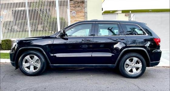 JEEP GRAND CHEROKEE 3.6 LAREDO 4X4 V6 24V GASOLINA 4P AUTOMÁTICO JEEP GRAND CHEROKEE 3.6 LAREDO 4X4 V6 24V GASOLINA 4P AUTOMÁTICO